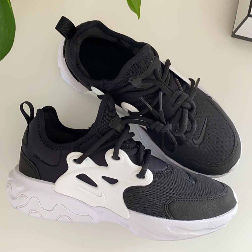 New Nike react presto black Running shoes - Picture 6 of 8